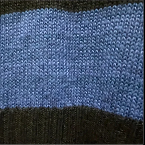 ABSOLUTELY Cropped Striped Black and Blue Women's Sweater - Picture 4 of 8